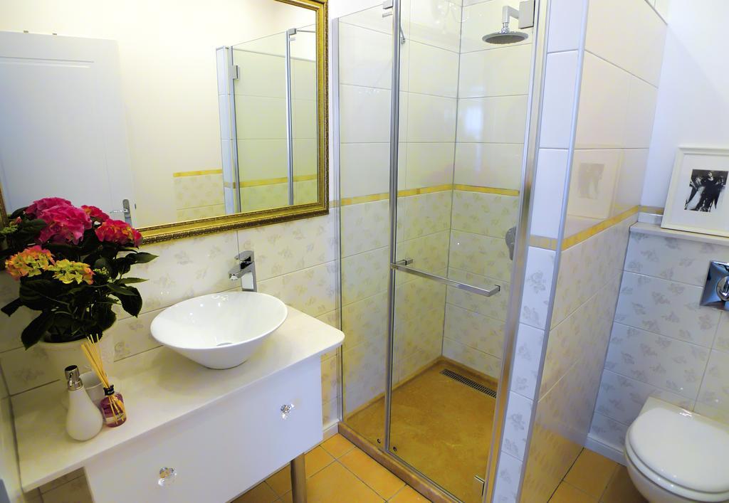 Golden Stars Budapest Apartments Esterno foto
