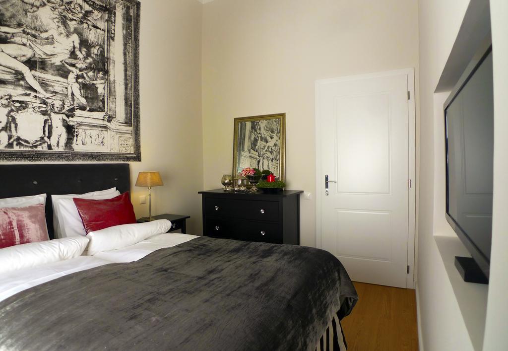 Golden Stars Budapest Apartments Esterno foto