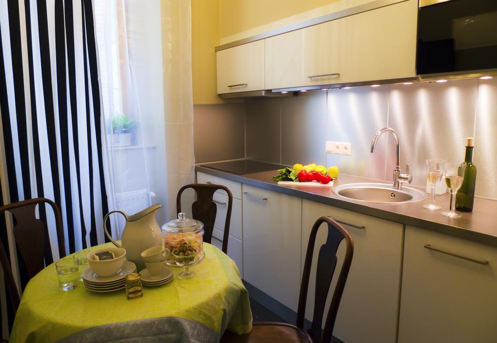 Golden Stars Budapest Apartments Esterno foto